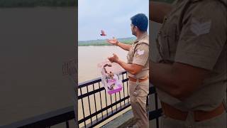 एक सकून बेजुबानो की आजादी का 🥰🌎 humanity birds motivation respect uppolice freedom viralvideo [upl. by Haynor634]