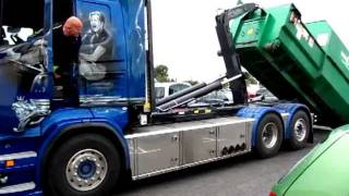 Scania R500 Mickes Åkeri New truck Loading and drives off [upl. by Aibos160]