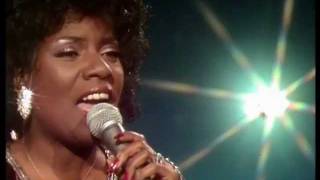 Gloria Gaynor  I am what I am [upl. by Idoj]