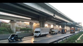 Jalan tol jakarta cikampek molaih di lintasi banyak truk fuso hino dan bus telolet [upl. by Henrique]