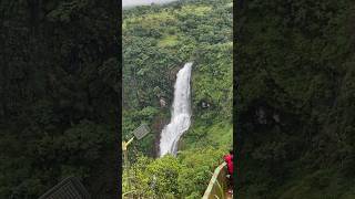 Life mai pehli baar dekha humne itna bada waterfall 😍  Thoseghar Waterfall [upl. by Aiuqram]