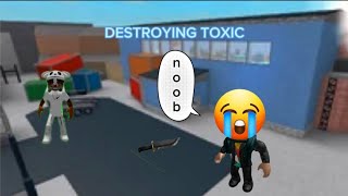 DESTROYING toxic players  Roblox mm2 [upl. by Annawaj564]