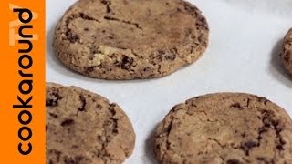 Cookies al cioccolato  Ricetta americana biscotti [upl. by Inig958]