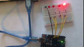 Réaliser un chenillard à 4 LED ou « l’œil de K2000 » avec Arduino [upl. by Nedah442]