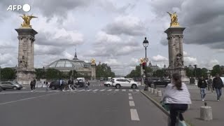 Parigi proseguono i preparativi per le prossime Olimpiadi [upl. by Callida53]