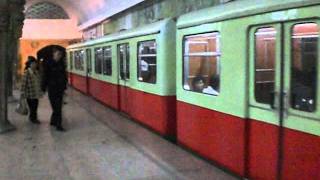 Die UBahn in Pyongyang  Пхеньян метро 11052011 [upl. by Hanser487]