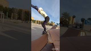 Aprendiendo en skatepark halfpipe rollerskating roller patinaje bowl patines patinar [upl. by Foulk]