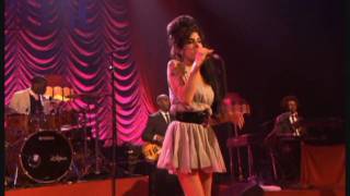 Amy Winehouse  Me amp Mr Jones  Live HD [upl. by Olenta380]