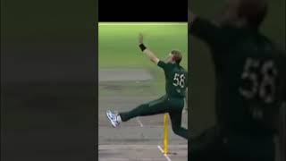 Brett Lee smooth action in slow motion [upl. by Allemahs]