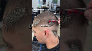 Dieser Friseur hat sein Leben gerettet😱 [upl. by Burman777]