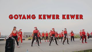 GOYANG KEWER KEWER  senam kreasi  zumba dangdut  Chika Aerobic [upl. by Eanat]