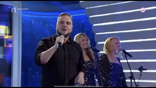 Karol Duchoň  S úsmevom  Mário Kuly Kollár feat Duo La Femme v relácií Zlaté časy [upl. by Ahsenor]