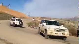 nissan patrol Y61 VS Toyota HDJ 100 [upl. by Zandt58]