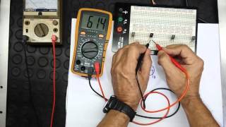 MEDINDO TRANSISTOR COM MULTIMETRO ANALOGICO E DIGITAL [upl. by Aniretac]