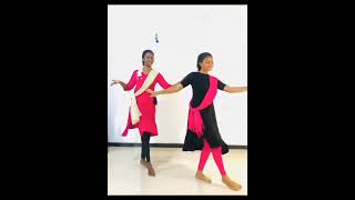 London Thumakda  Hindi song  Hindi Dance Cover By CampS [upl. by Enelhtak479]