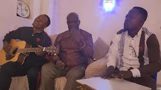 LE FRÈRE MULUMBA MWANA TAWU CHANTE 🔥 UN GRAND HÉROS QUI CHANTE LES CANTIQUES À LANCIENNE MODE 👍 [upl. by Emili]