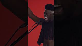 🍓 Moses Sumney sharing a sublime performance of the Adult Jazzcoproduced Cut Me [upl. by Hagep]