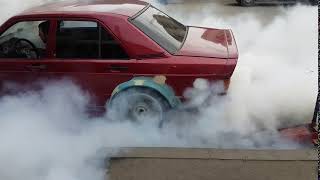 190E V8 55 Kompressor Burnout [upl. by Aric546]