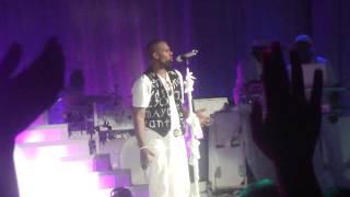 R Kelly in concert  Philadelphia 2012  I Wish and I Believe I Can Fly [upl. by Konyn]