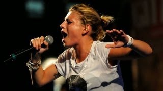 EMMA MARRONE  AMAMI  NUOVO SINGOLO DELLALBUM SCHIENA  RECENSIONE DEL VIDEO UFFICIALE [upl. by Katzen589]