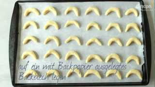 Vanillekipferl Weihnachtsplätzchen [upl. by Anirbes]