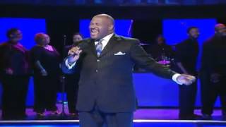 Pastor Marvin Winans sings  Im Over It Now marvinwinans tylerperry [upl. by Day602]