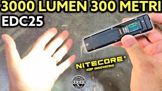 Illumina ovunque con la nuova torcia tattica da 3000 lumen molto luminosa e compatta Nitecore EDC25 [upl. by Nylauqcaj]