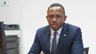 Mon Métier  Assistant Trésorier à BGFIBank Gabon [upl. by Yeltneb]