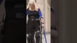 RewalkRobotics presenta ReWalk un exoesqueleto diseñado para personas con paraplejia tecnologia [upl. by Leler623]