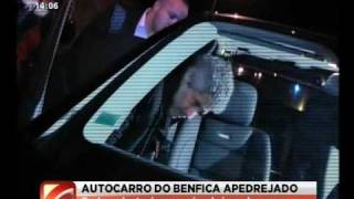 Autocarro do Benfica apedrejado [upl. by Auria]