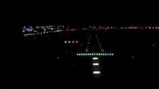 757 Night time landing in EWR on Runway 22L [upl. by Schwab]