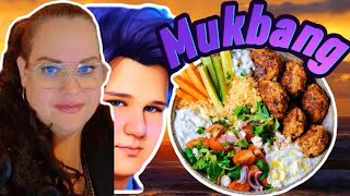 Mukbang  grekiska biffar med Couscous sallad [upl. by Atidnan]