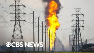 Massive pipeline fire in Texas residents forced to evacuate [upl. by Ingmar]