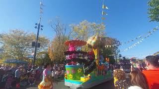 Halloween Spooktacular Party Parade Sesame Place [upl. by Hairahcaz]