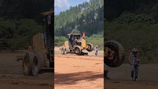 Motor grader operator skills machinery grader caterpillar jcb [upl. by Airun]