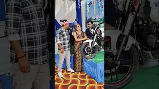 यही वाली लूंगी यही वाली लूंगी 😂 avadhi shortfeed comedy showroom bajaj [upl. by Kelcie]