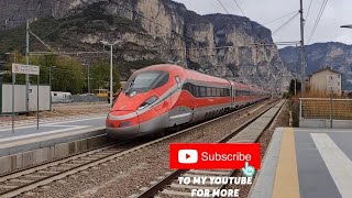 Passaggio e saluto del Frecciarossa 1000Italys 400 kmh flagship highspeed train pass and greeting [upl. by Yukio204]