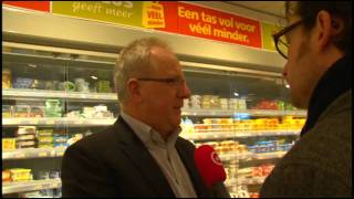 Tom Staal bij de Grote Boze PLUS supermarkt [upl. by Ennire]