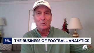 Legendary broadcaster Cris Collinsworth on Peacocks first NFL game football analytics and more [upl. by Astri]