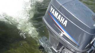 Yamaha 90 2 stroke 2003 boat motor running with stripped impeller [upl. by Vickey]