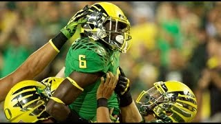 In Depth Look At Duck Uniforms  CampusInsiders [upl. by Ruthe820]