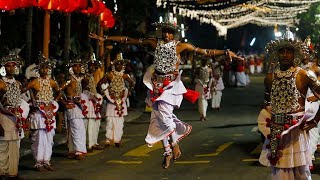 Gangaramaya Navam Maha Perahera  2018 [upl. by Iralam]