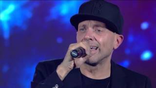 Max Pezzali  La regola dellamico Live  Radio Italia 21015 [upl. by Enoid892]