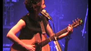 Carmen Consoli  Amore di plastica  Elettra tour  Firenzelive 2010wmv [upl. by Norac]