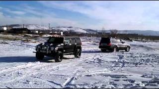 Перетягивание каната Hummer H3 vs Lexus LX470 [upl. by Hinman941]