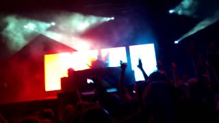 Kavinsky Testarossa Autodrive SebastiAn remix live  Marseille Rock Island 2013 [upl. by Amy]