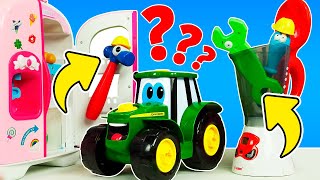 Le tracteur Johnny cherche une maison pour les outils Jeux avec voitures pour enfants [upl. by Meesak]