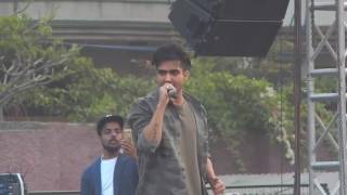 Hardy sandhu live at rajdhani college [upl. by Aerol]