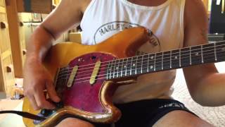 1966 Fender Duo Sonic II  eddievegascom Eddie Vegas [upl. by Nahtonoj126]