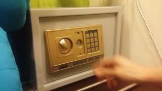 How to reset a password for a digital safe [upl. by Yellek]